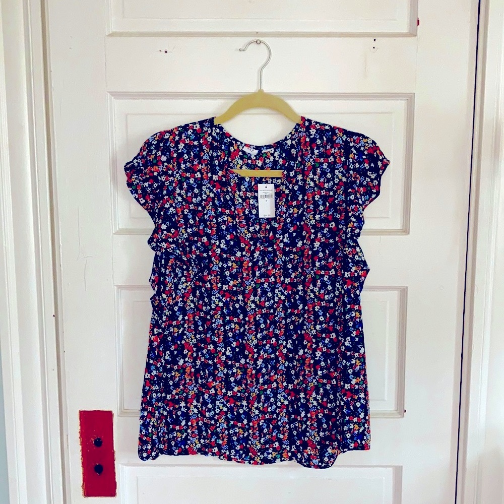 Flutter Sleeve Garden Top